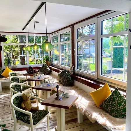 Πανσιόν Haus Stenzinger 4*