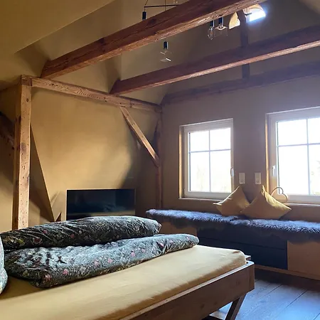 Haus Stenzinger بيت ضيافة *