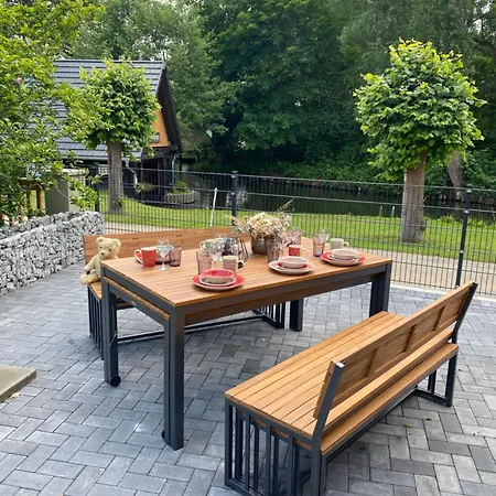 Haus Stenzinger * Burg (Spreewald)